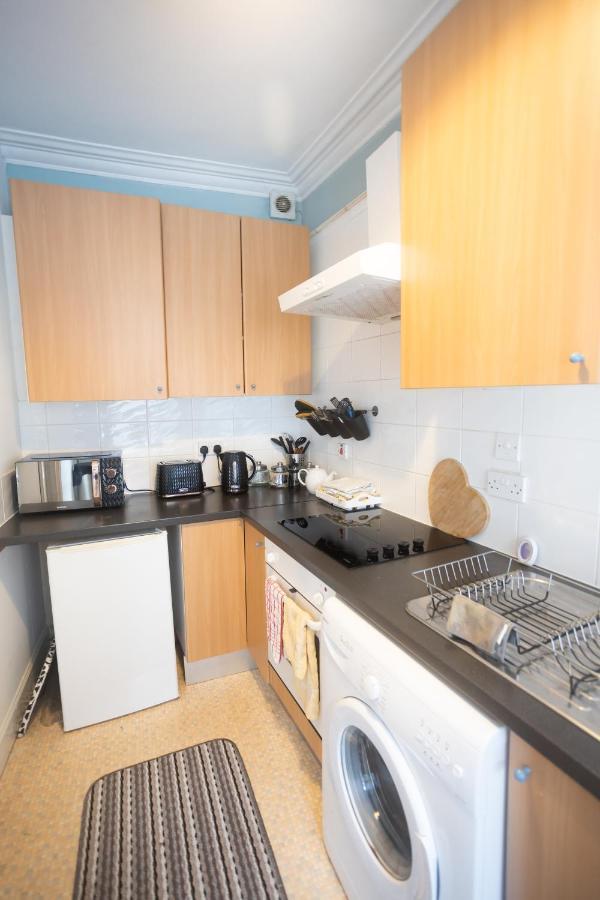 Sandgate 2-Bed Apartment In Ayr Central Location Экстерьер фото