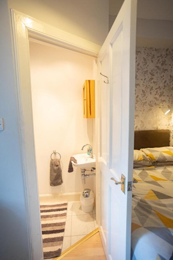 Sandgate 2-Bed Apartment In Ayr Central Location Экстерьер фото
