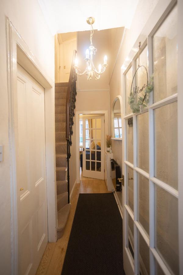 Sandgate 2-Bed Apartment In Ayr Central Location Экстерьер фото